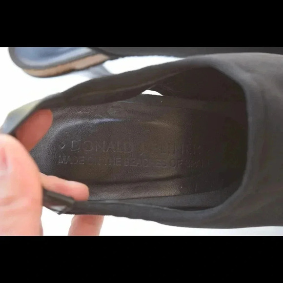 Donald J. Pliner Gussy open toe booties - Picture 5 of 8